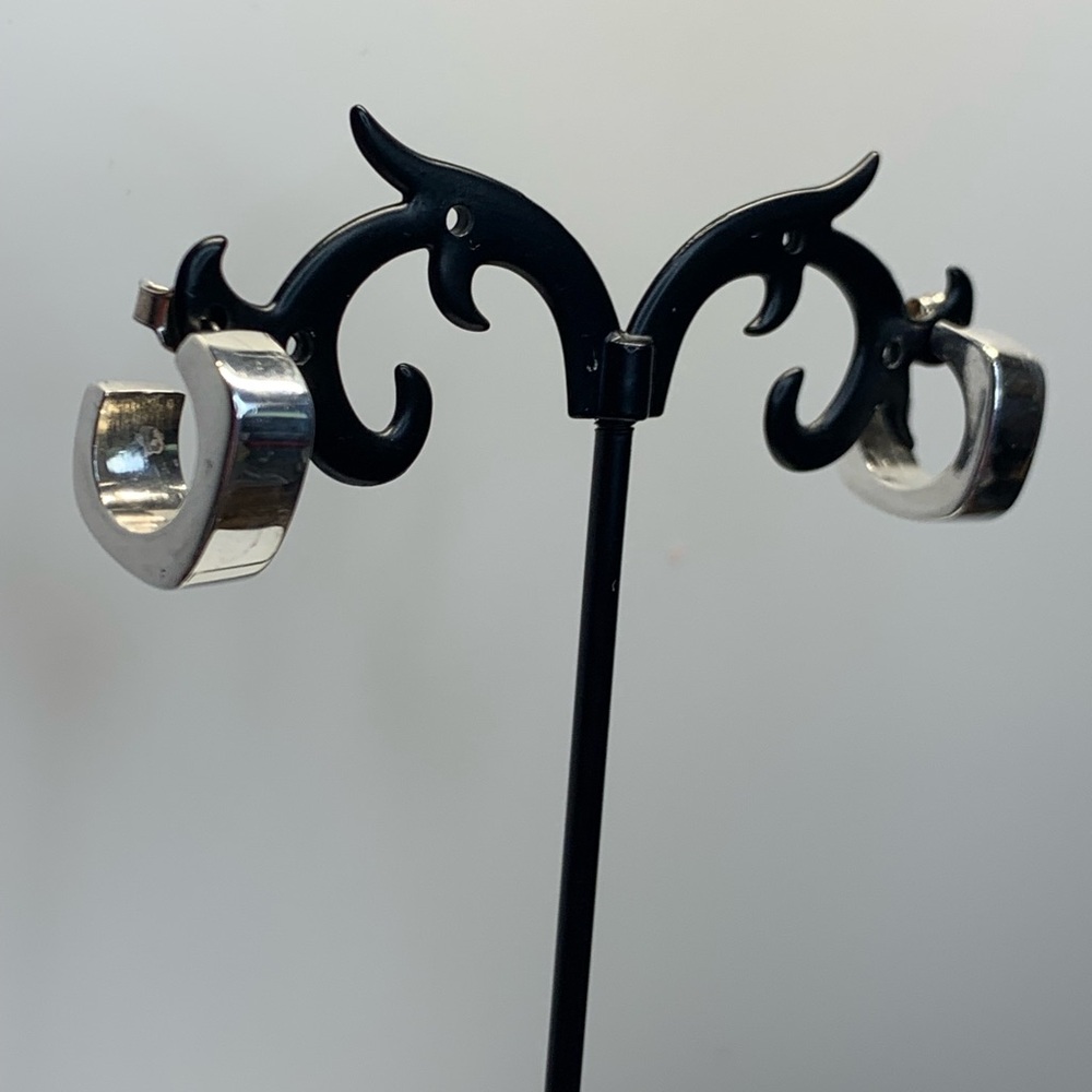 Silpada Vintage Sterling Silver Curved Chunky Hoop Earrings on Posts